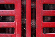 D05_6089_s 16th October 2005: Tractor radiator panel