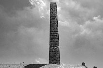 S22_1746r1x2j1 22nd June 2022: Walk south along the Trent and Mersey canal from Westport Lake. Monochrome IR, 24mm, 850nm